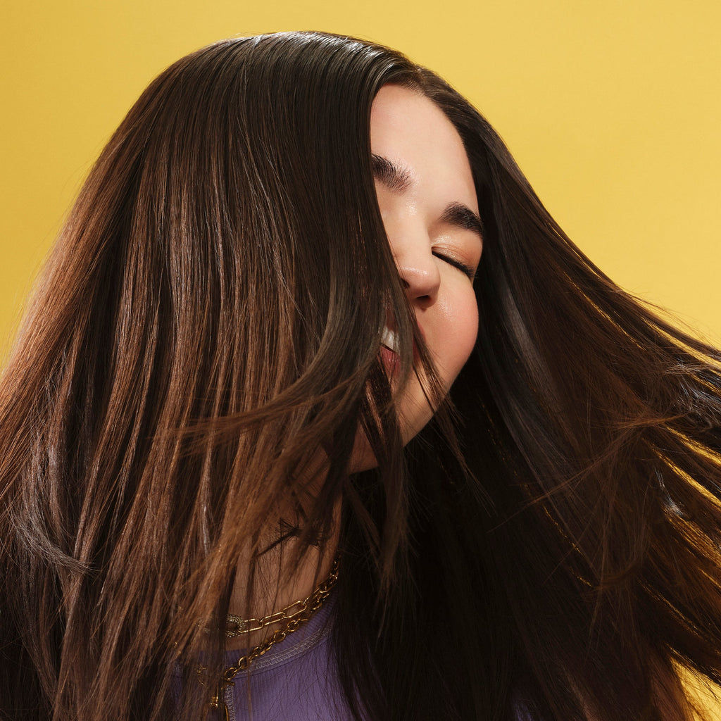Close Up of Straight Hair After Using Gloss Mode Hair Treatment Oil